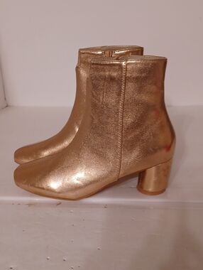 Womens YOKI Metallic Gold Ankle Boots zips Size 6.5